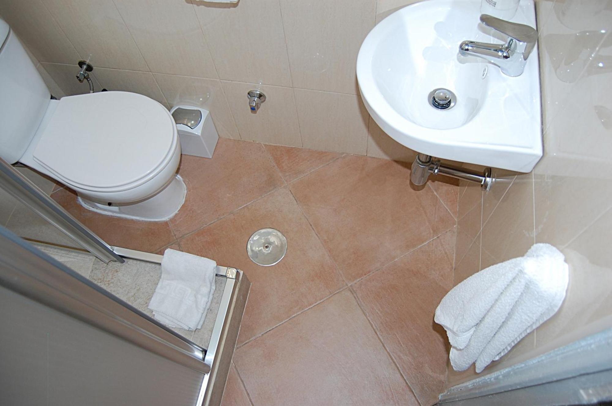 San Juan De Dios Apartment *